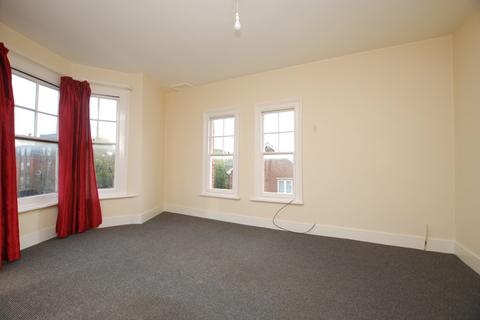 1 bedroom flat to rent, LEIGHTON ROAD