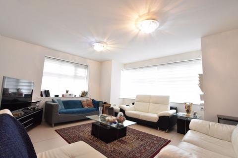 4 bedroom end of terrace house to rent, Emerald Square, London SW15 5FP