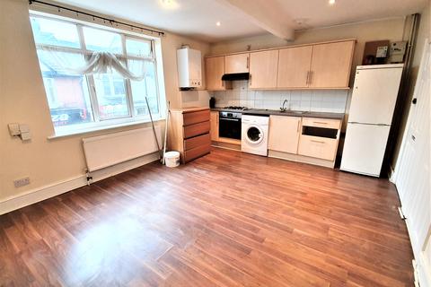 Brache Court Seymour Road Luton 1 Bed Maisonette 600