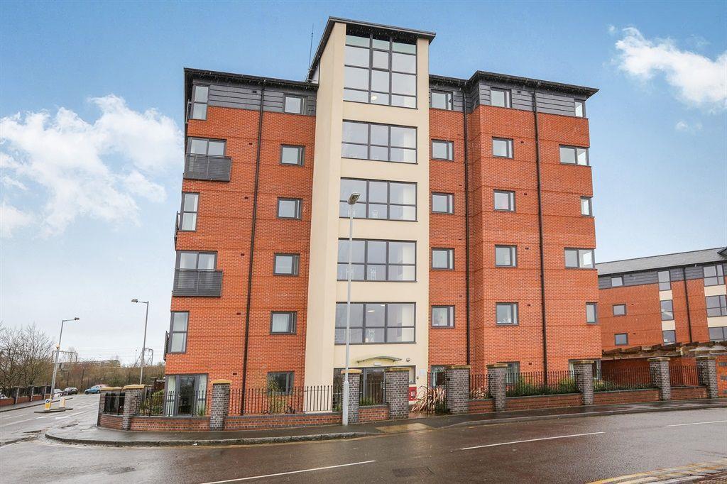 Broad Gauge Way, Wolverhampton 2 bed flat £110,000