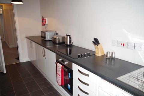4 bedroom house share to rent, Bolton