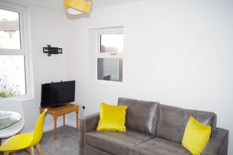 4 bedroom house share to rent, Bolton