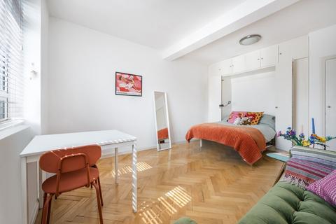 Studio to rent, Northwick Terrace, St John's Wood, NW8