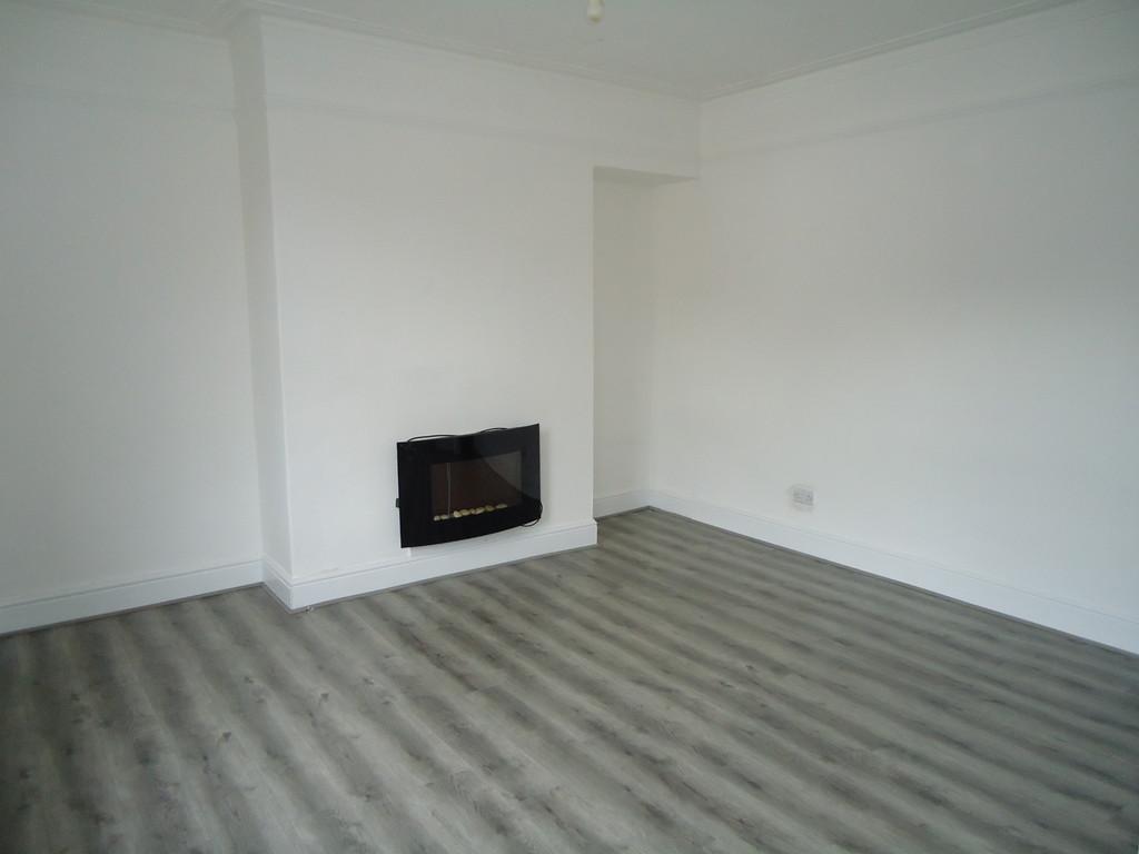 House in Leeds - View 2