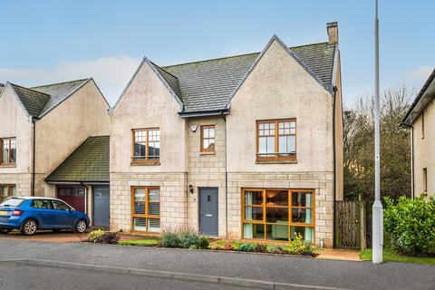 Dorward Drive Crail Fife 4 Bed Detached House 310 000