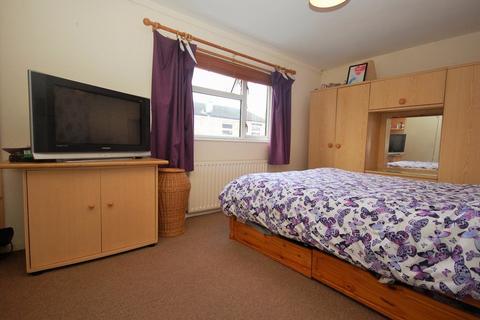 2 bedroom end of terrace house to rent, Brixham Close, Stevenage