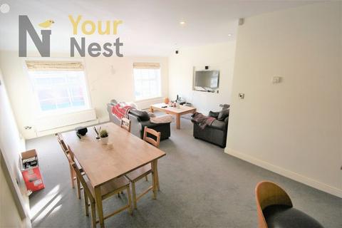 4 bedroom terraced house to rent, Cottage Road, Headingley, Leeds, LS6 4DD
