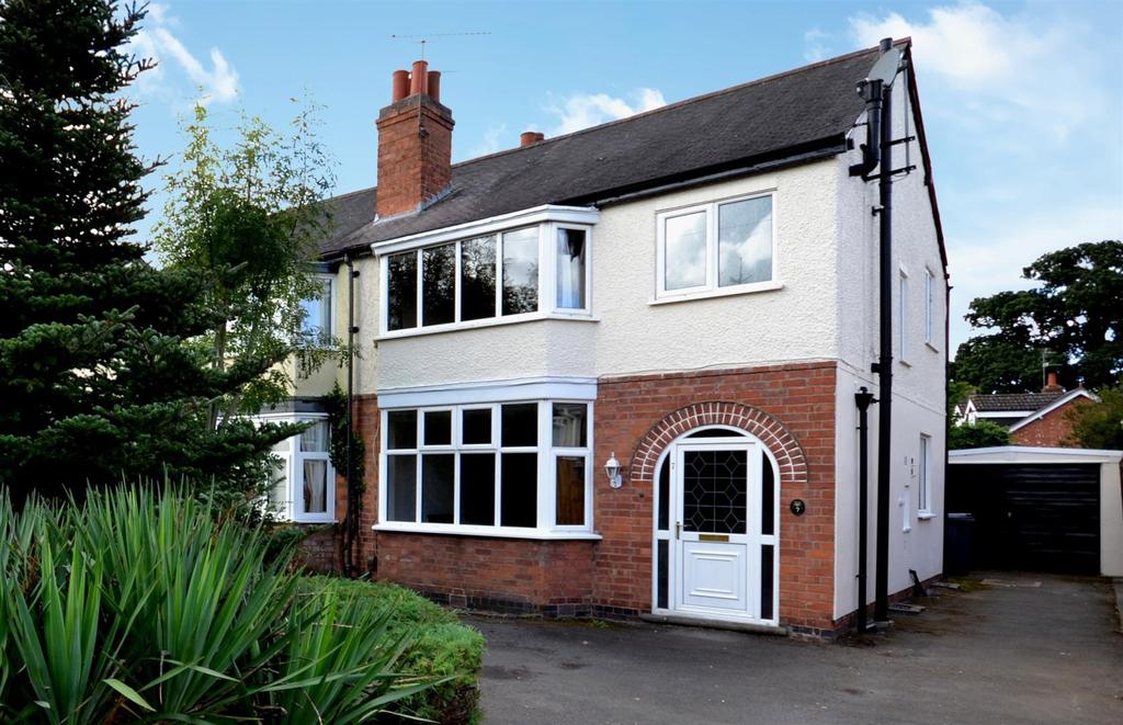 Windy Arbour, Kenilworth 3 bed house £1,150 pcm (£265 pw)