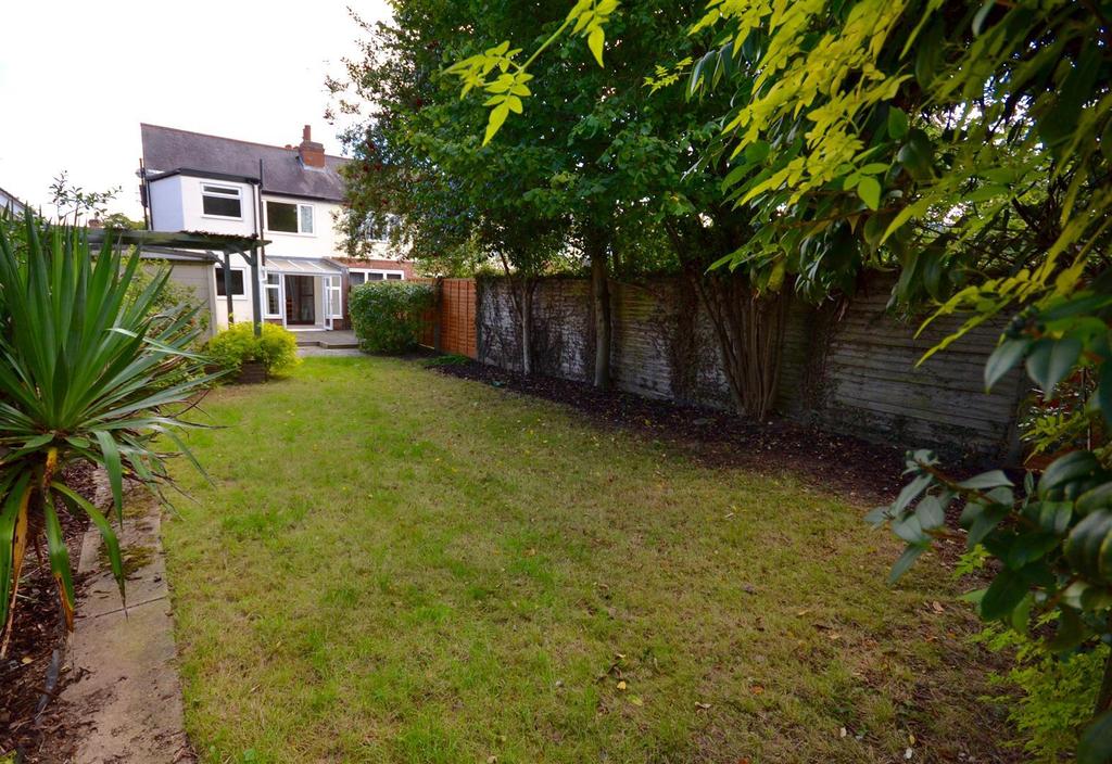 Windy Arbour, Kenilworth 3 bed house £1,150 pcm (£265 pw)