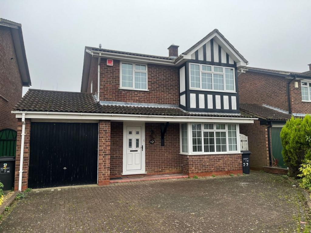White Doe Drive, Moulton, Northampton NN3 7HD 4 bed detached house to