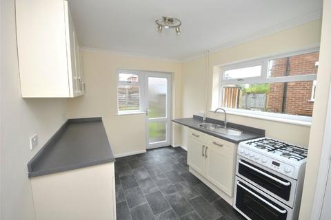 3 bedroom semi-detached house to rent, Langdale Avenue, Grimsby, Lincolnshire, DN33