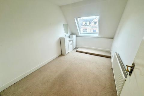 1 bedroom in a house share to rent, Wmboure Road  BH2