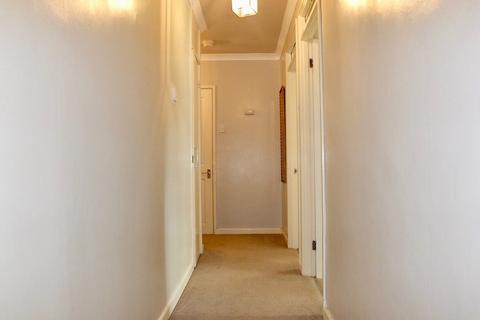 2 bedroom ground floor flat to rent, Lingwood Close, Southampton SO16