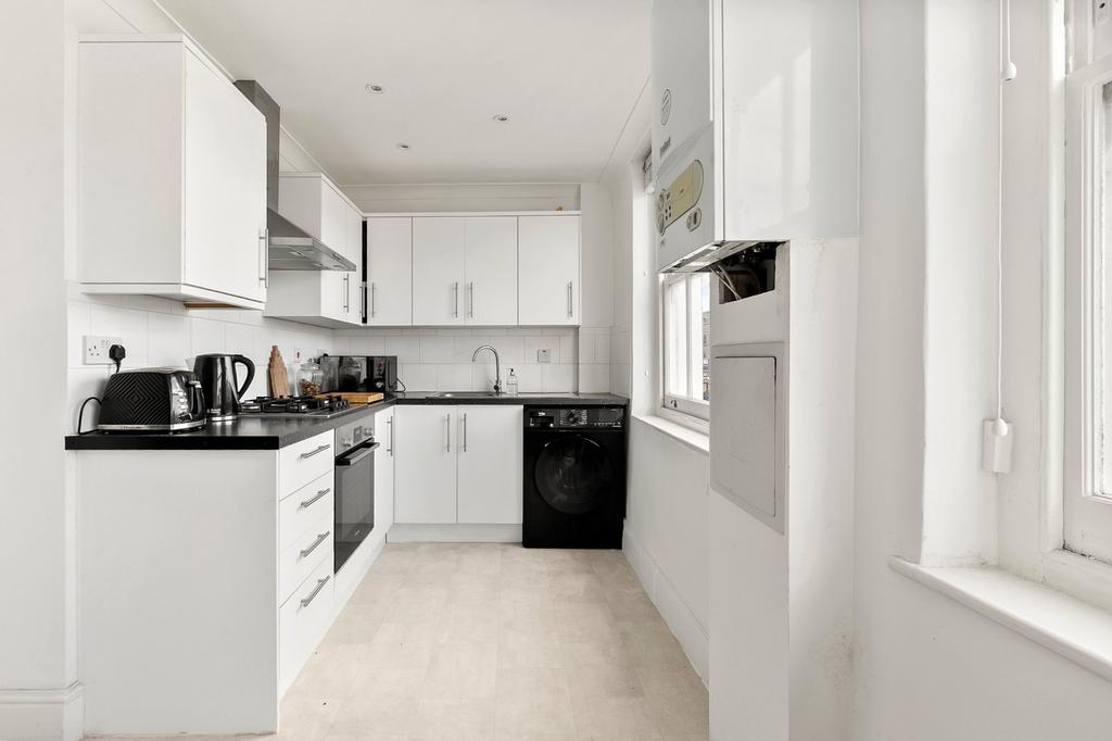 Apartment in London - View 2