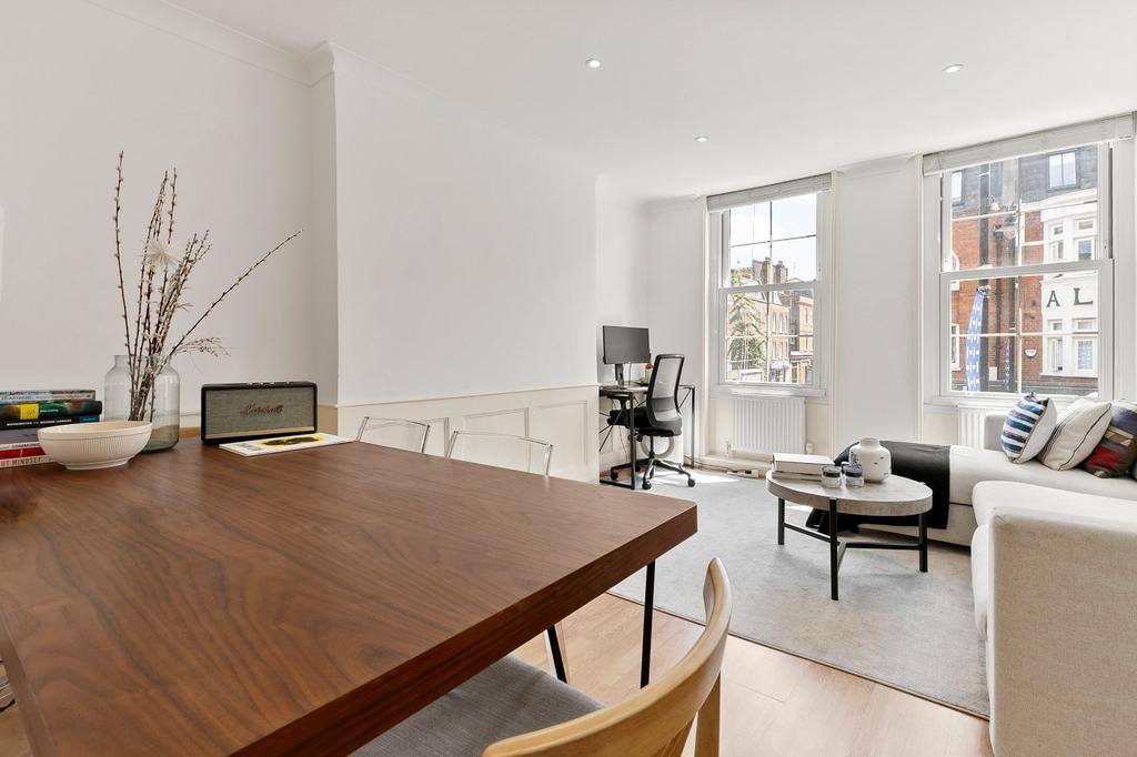 Apartment in London - View 5