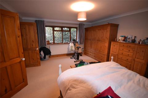5 bedroom bungalow for sale - Rosebery Close, Hoggeston