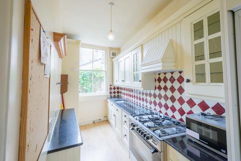 6 bedroom terraced house to rent, Thomas House, Bath