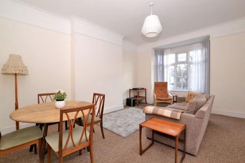 2 bedroom apartment to rent, Addiscombe Road, Croydon