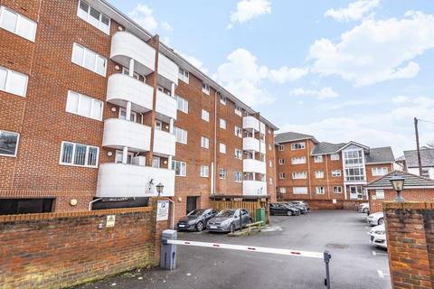 2 bedroom apartment to rent, Reading Central,  Berkshire,  RG1