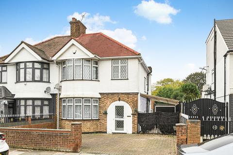 3 bedroom semi-detached house to rent, Hanworth Road, Whitton, Hounslow, TW4