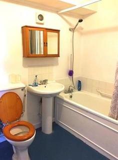 3 bedroom house share to rent - Double Room to Rent in Shared House, Eveline Road, Mitcham CR4. Bills Included. Female prefered.