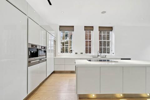 3 bedroom apartment to rent, Crescent Mansions, Fulham Road, SW3