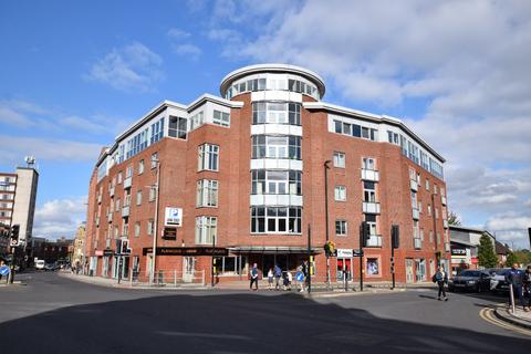 2 bedroom flat to rent, Lloyd Street, Altrincham, Cheshire, WA14