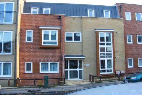 6 bedroom flat to rent, Portswood Road, Portswood, Southampton, SO17