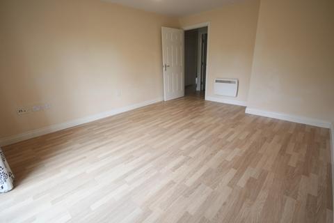 2 bedroom apartment to rent, Anderton Crescent, Chorley PR7