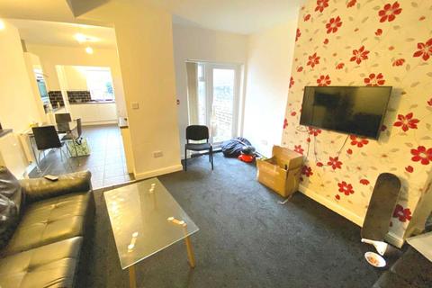 6 bedroom house share to rent - Weaste  Lane, Salford