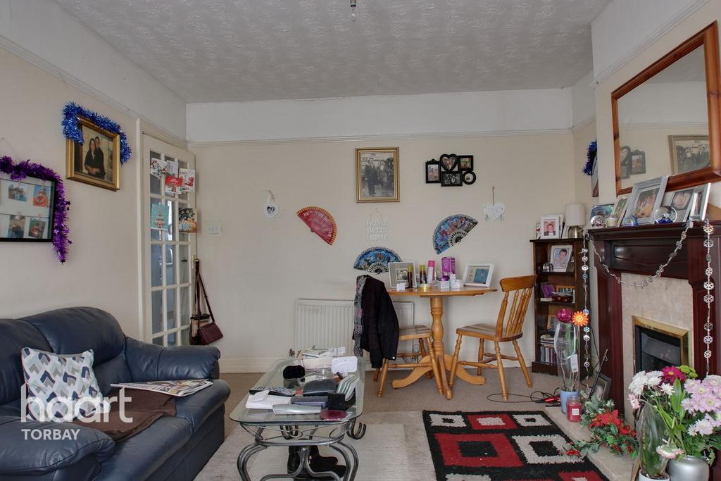 Barton Hill Road, Torquay 4 bed terraced house £260,000