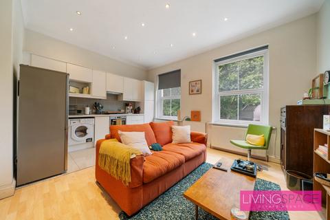 2 bedroom flat for sale, Hornsey Road, Holloway