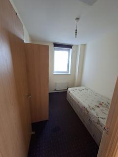 2 bedroom apartment to rent, Centreway apartments., ilford  IG1