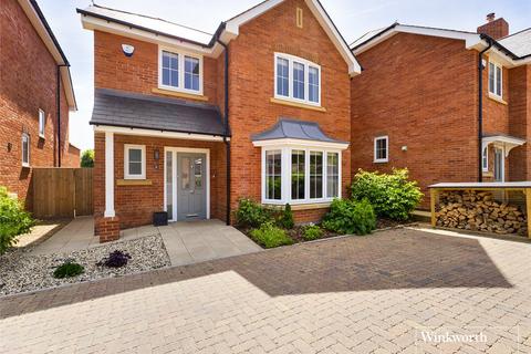 4 bedroom detached house to rent, Heatherfield Place, Sonning Common, Reading, RG4