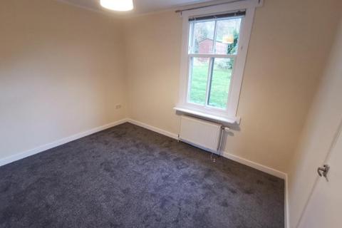 2 bedroom flat to rent, Ashbank Road, West End, Dundee, DD2