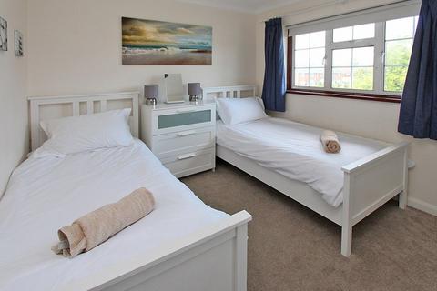 16 Greenways Road, Brockenhurst, SO42 7RN