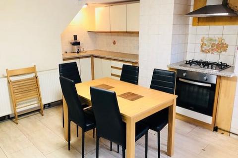 55 Royal Park Avenue Hyde Park Leeds West Yorkshire