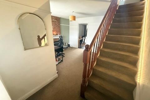 undefined, Walker Close, Newark