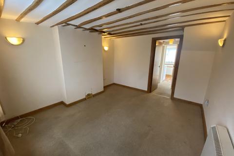 2 bedroom terraced house to rent, Fore Street, Warminster