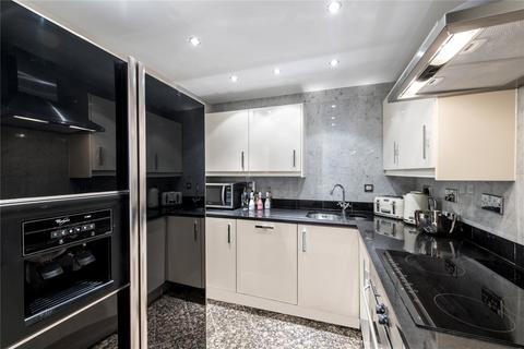 2 bedroom apartment to rent, Hans Crescent, SW1X