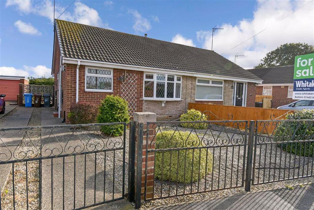 Stonesdale, Sutton Park, Hull, HU7 2 bed semidetached bungalow for