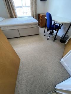 6 bedroom house share to rent, WHITSTABLE ROAD