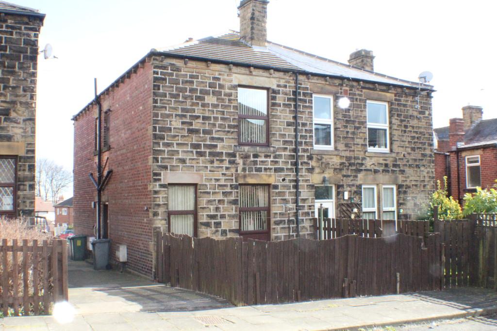 Healey Lane, Batley 1 bed terraced house £59,950