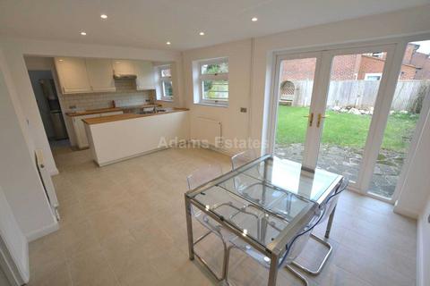 undefined, Corsham Road, Calcot