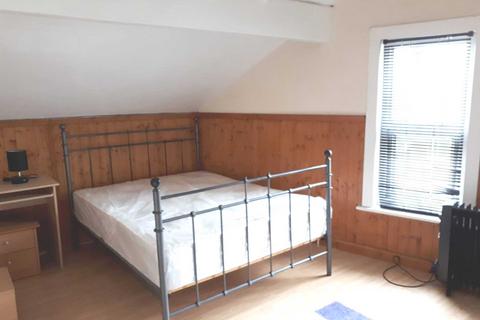 undefined, Roman Terrace, Leeds LS8