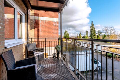 2 bedroom apartment for sale, Penn Place, Solomons Hill, Rickmansworth, WD3