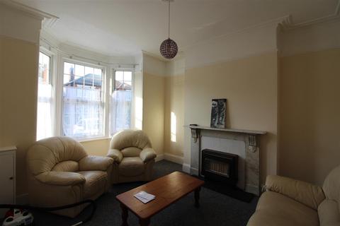 4 bedroom apartment to rent - Alma Road, Southampton