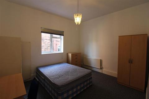 4 bedroom apartment to rent - Alma Road, Southampton