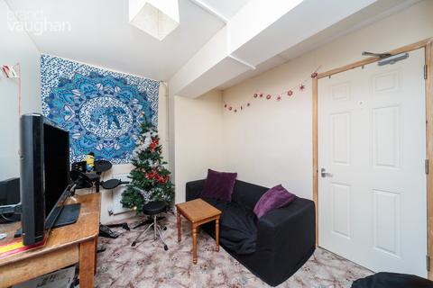 4 bedroom semi-detached house to rent - Hawkhurst Road, Brighton, BN1