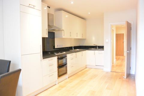 3 bedroom flat to rent, Garrick Avenue, Golders Green, NW11